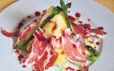 Ensalada piña y jamón ibérico