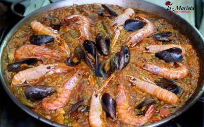 Cenar una buena paella marinera en restaurante en Mollet íntimo , cocina catalana La Marieta