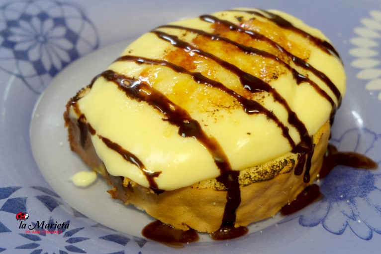 Postres caseros de elaboración artesanal en la Marieta, Mollet del Vallès,Barcelona, ambiente acogedor, íntimo y familiar